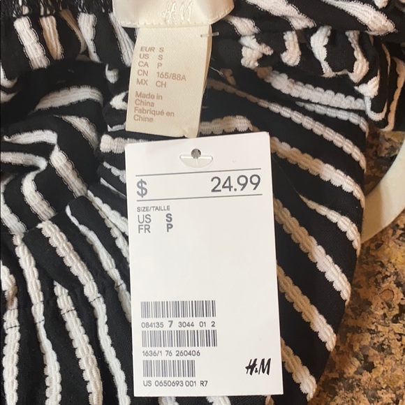 H&M off the shoulder crop top - Picture 4 of 4